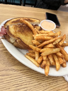 George’s Family Dining