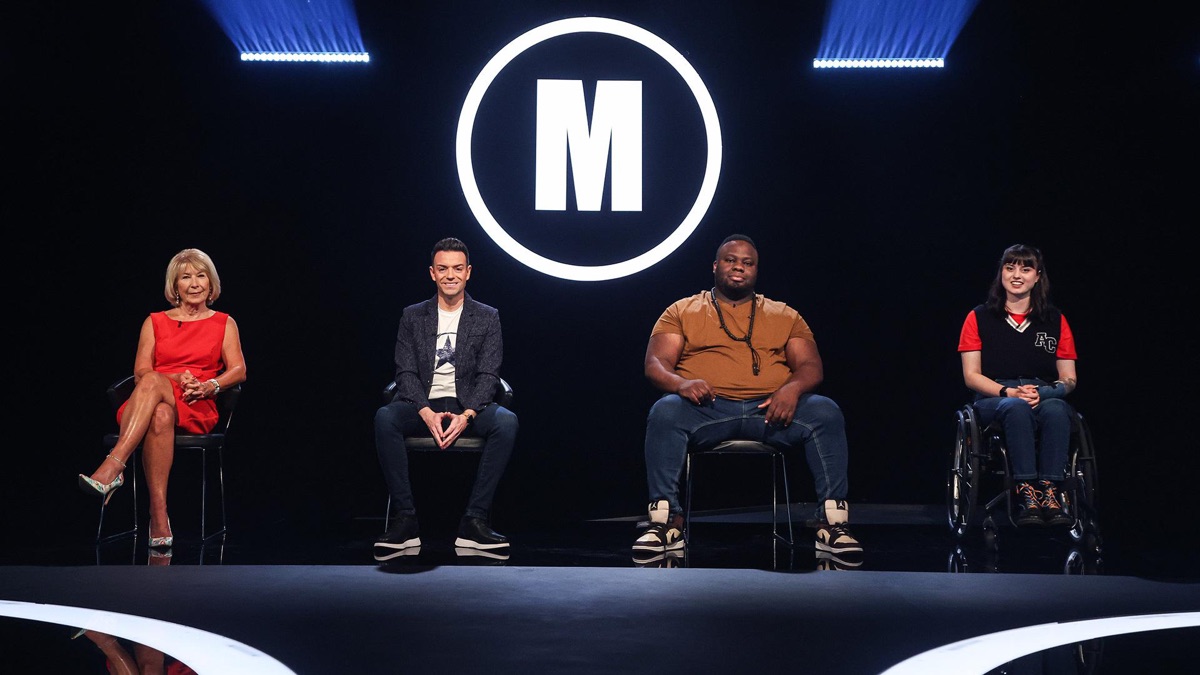 Episode 1 - Celebrity Mastermind (Series 23, Episode 1) - Apple TV (UK)