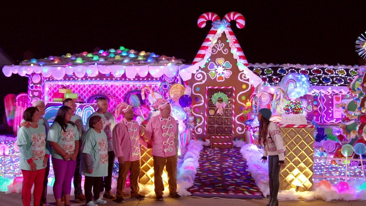 Episode 3 The Great Christmas Light Fight (Season 10, Episode 3