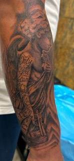 Tonys Tattoos Body Piercing tattoo studio in Westbury