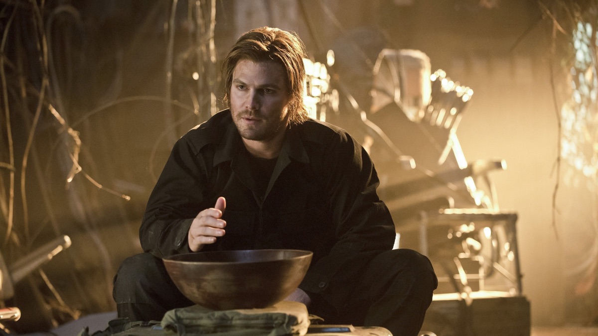 ‎Unfinished Business - Arrow (Series 1, Episode 19) - Apple TV (ES)