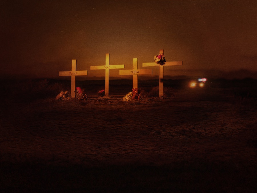 Two Shallow Graves - Apple TV (BG)