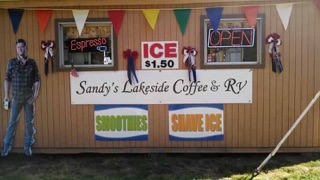 Sandy’s Lakeside Coffee And Goodies