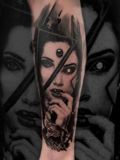 White Raven Tattoo photo 10