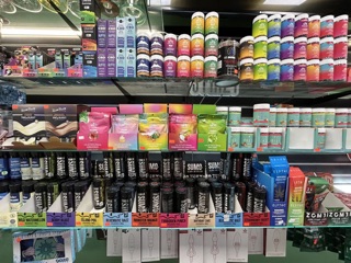 elfbar nachfüll pod läuft aus Ivy Smoke & Vape in Chicago, IL United States