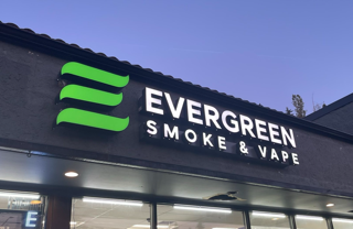 Evergreen Smoke & Vape in Everett, WA United States - Apple Maps
