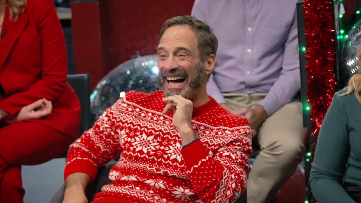 TMZ's Merry Elfin' Christmas TMZ’s Merry Elfin' Christmas (Season 1