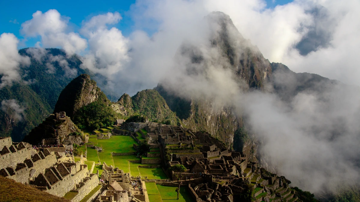 Stanza: Travel Audio Guides search result, In-app event: Machu Picchu & 548 New Guides