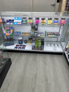 Instar Smoke Shop in Los Angeles, CA United States - Apple Maps
