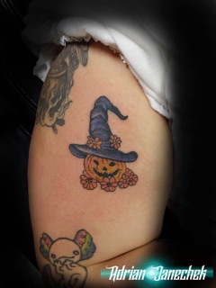 Luv Bug Tattoo & Collectibles photo 3