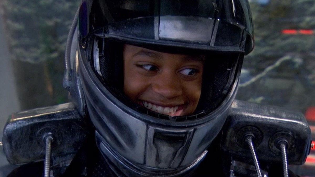 Exoskeleton vs. Grandma — Lab Rats Apple TV