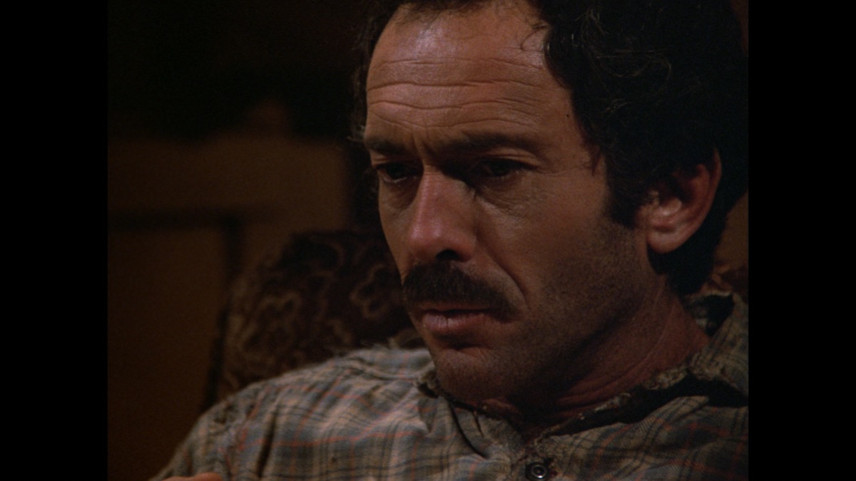 ‎Santaclaustrophobia – Hill Street Blues (Season 3, Episode 12) - Apple ...