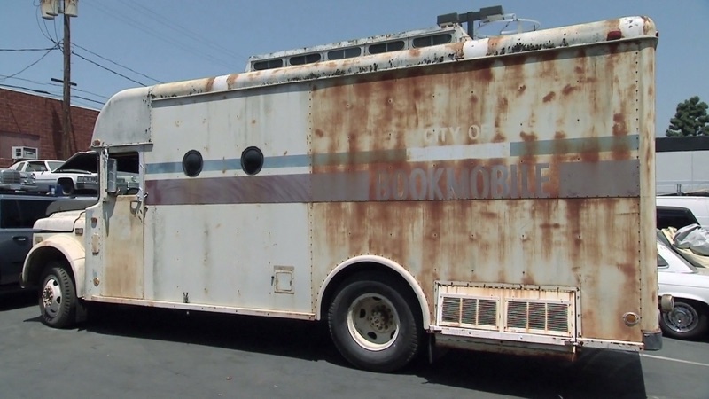 green day's bookmobile tour bus