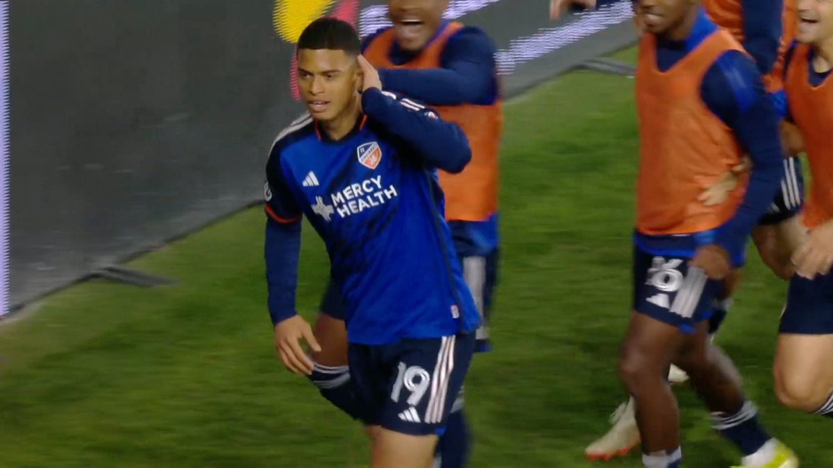 Goal: K. Kelsy vs. CLB, 74' - Watch MLS Highlights
