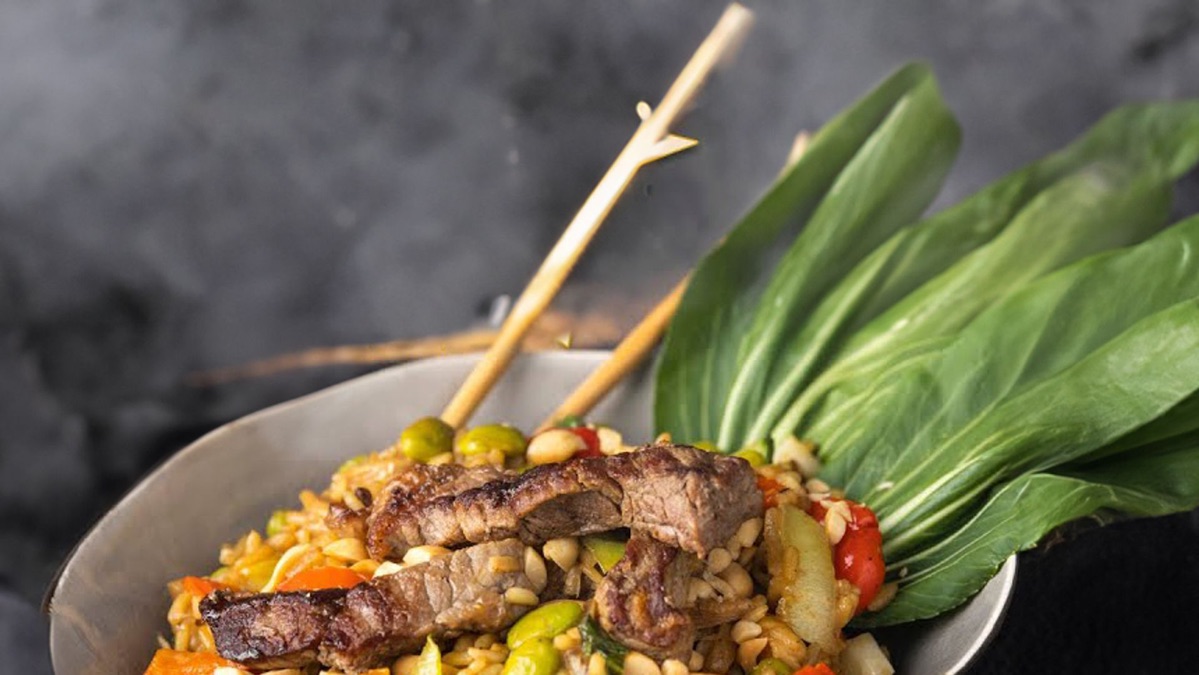 Reispfanne mit Rindfleisch und Gemüse / Asia Style - Apple TV (DE)
