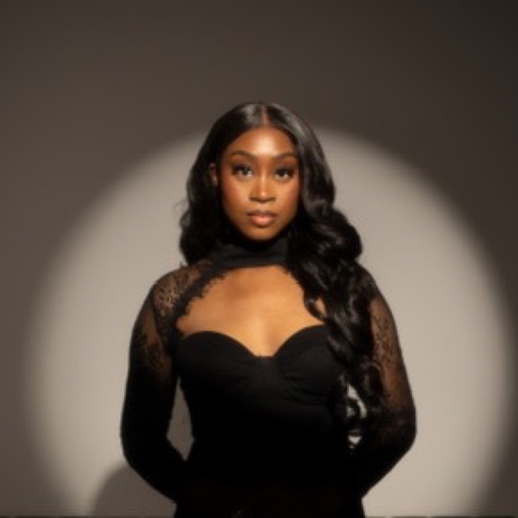 AppleMusic profile picture for @overdressed