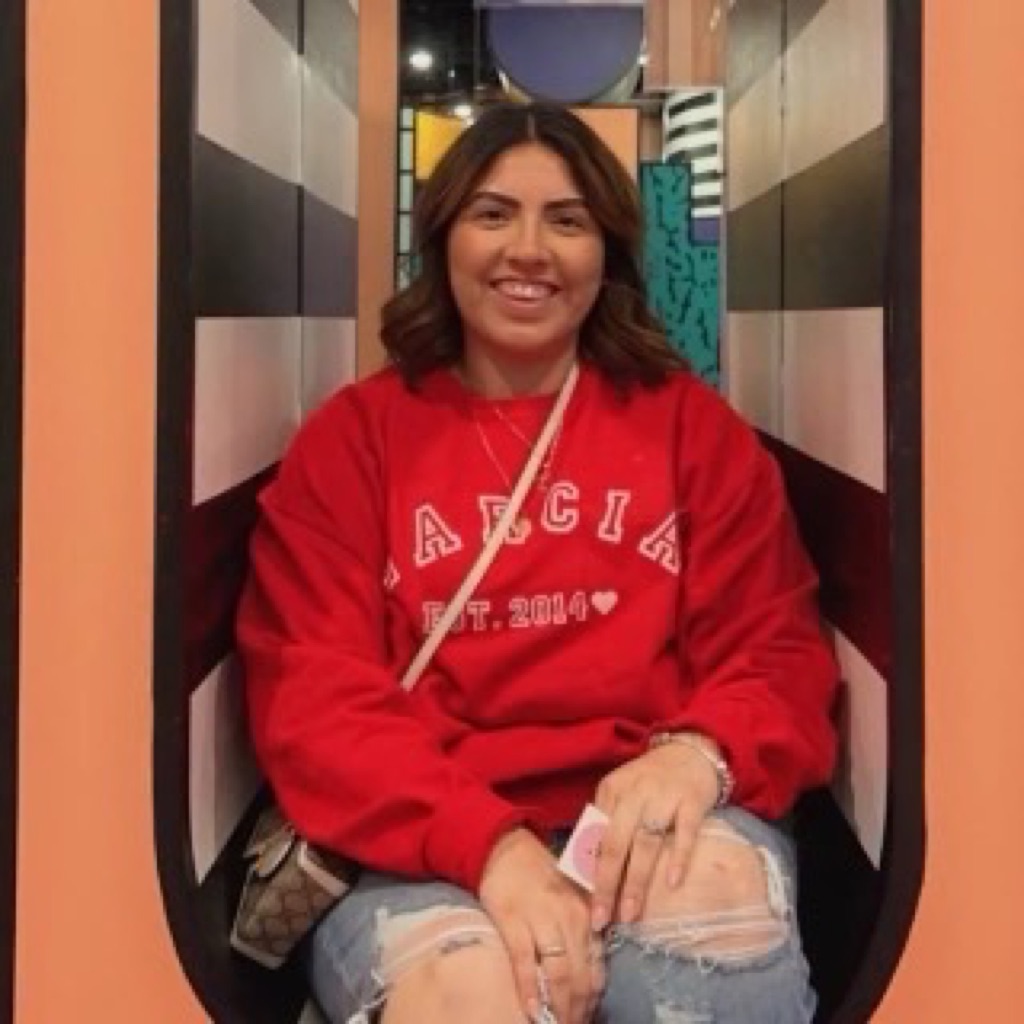 AppleMusic profile picture for @rosamaria