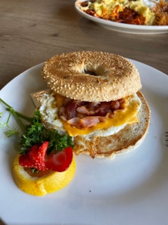 El Cajon Bistro & Bakery