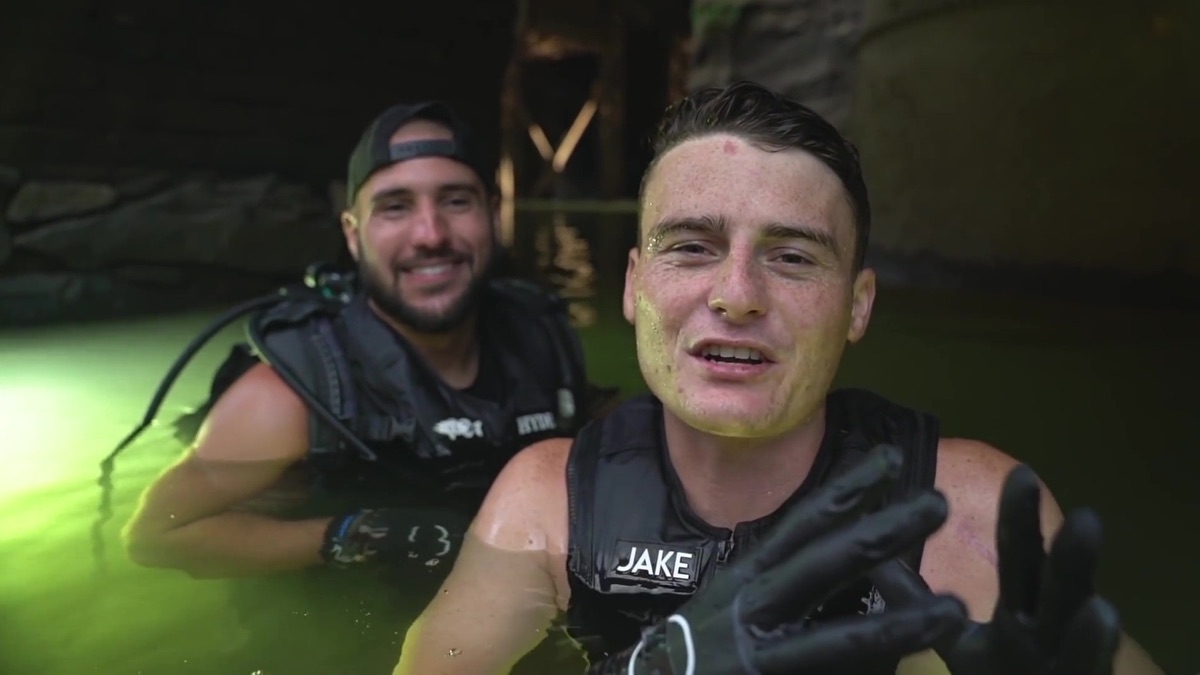 Rifles and Rivers – Scuba Jake (Season 1, Episode 4) - Apple TV (AU)