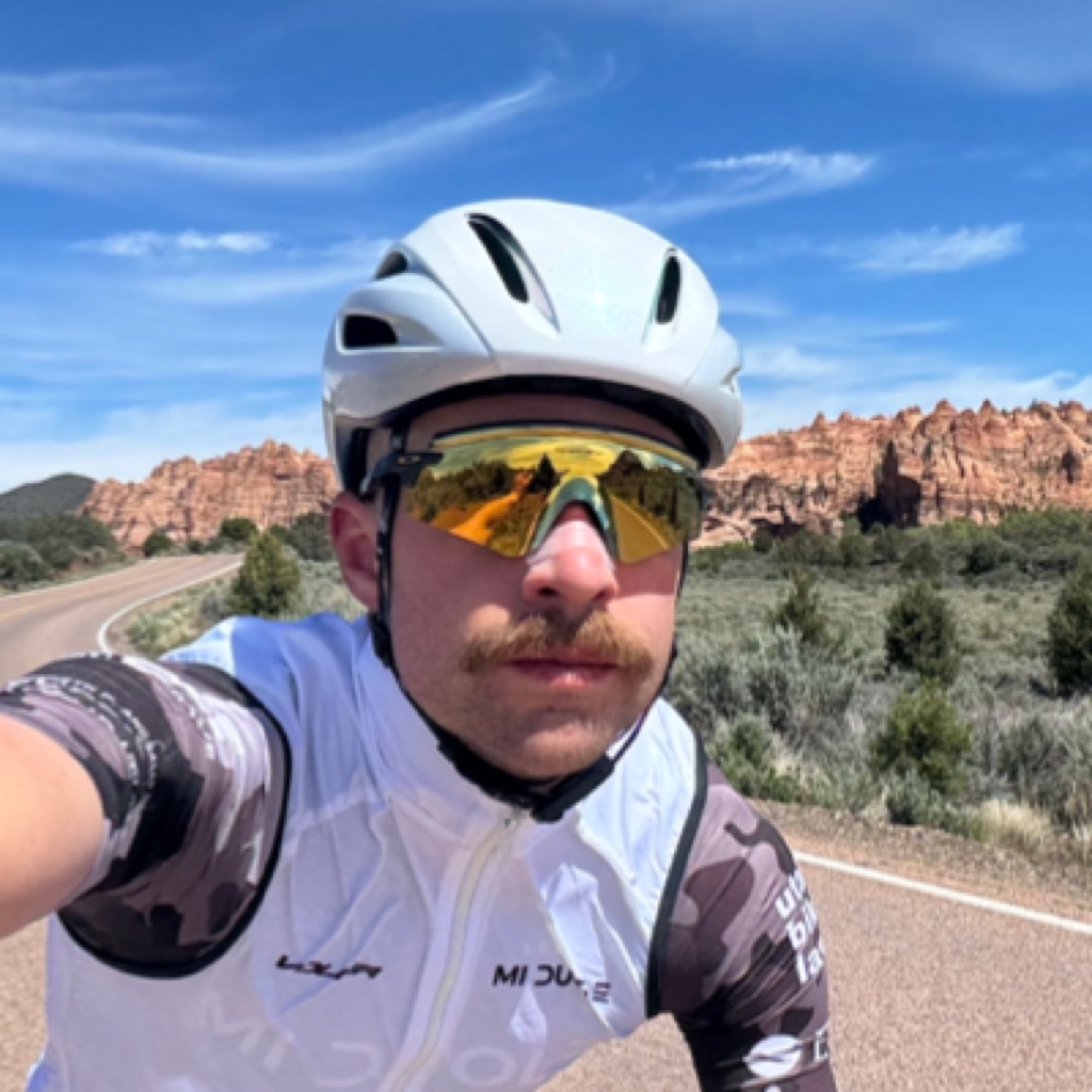 AppleMusic profile picture for @cycling