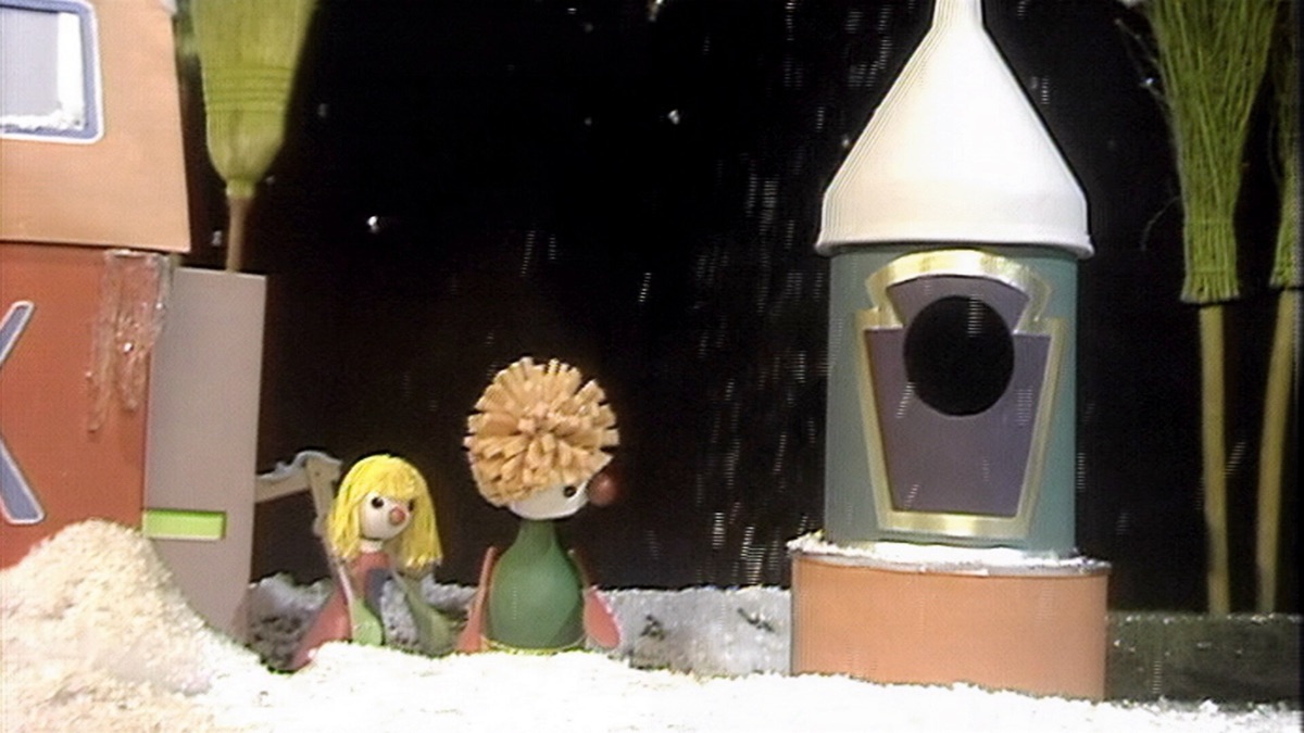 The New Canoe - Button Moon (Series 2, Episode 3) - Apple TV (UK)