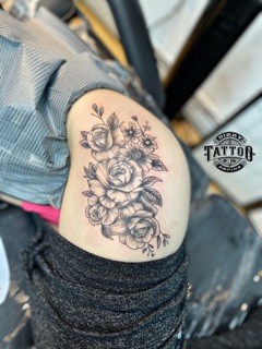 Bizzy Tattoo Empire & Piercing tattoo studio photo