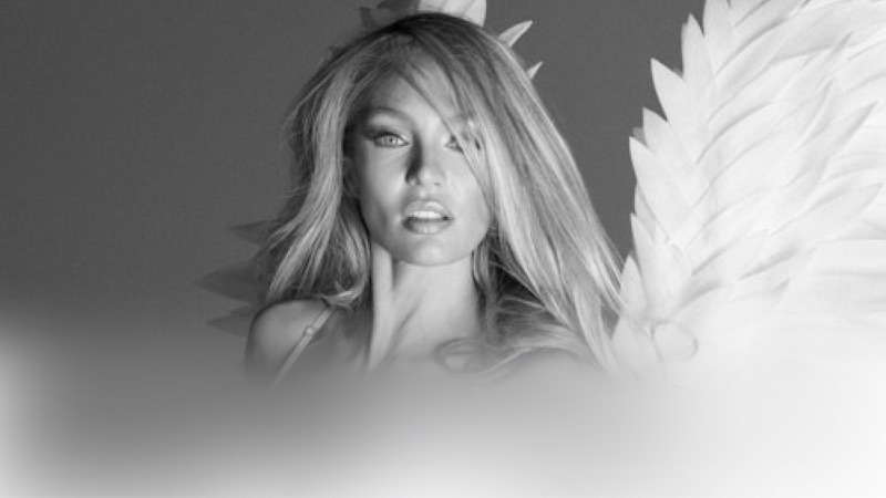 YouTube 活动「Victoria's Secret Fashion Show」配图