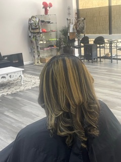 Diana’s Dominican Hair Salon