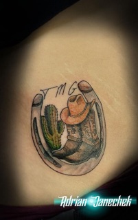 Luv Bug Tattoo & Collectibles photo 10