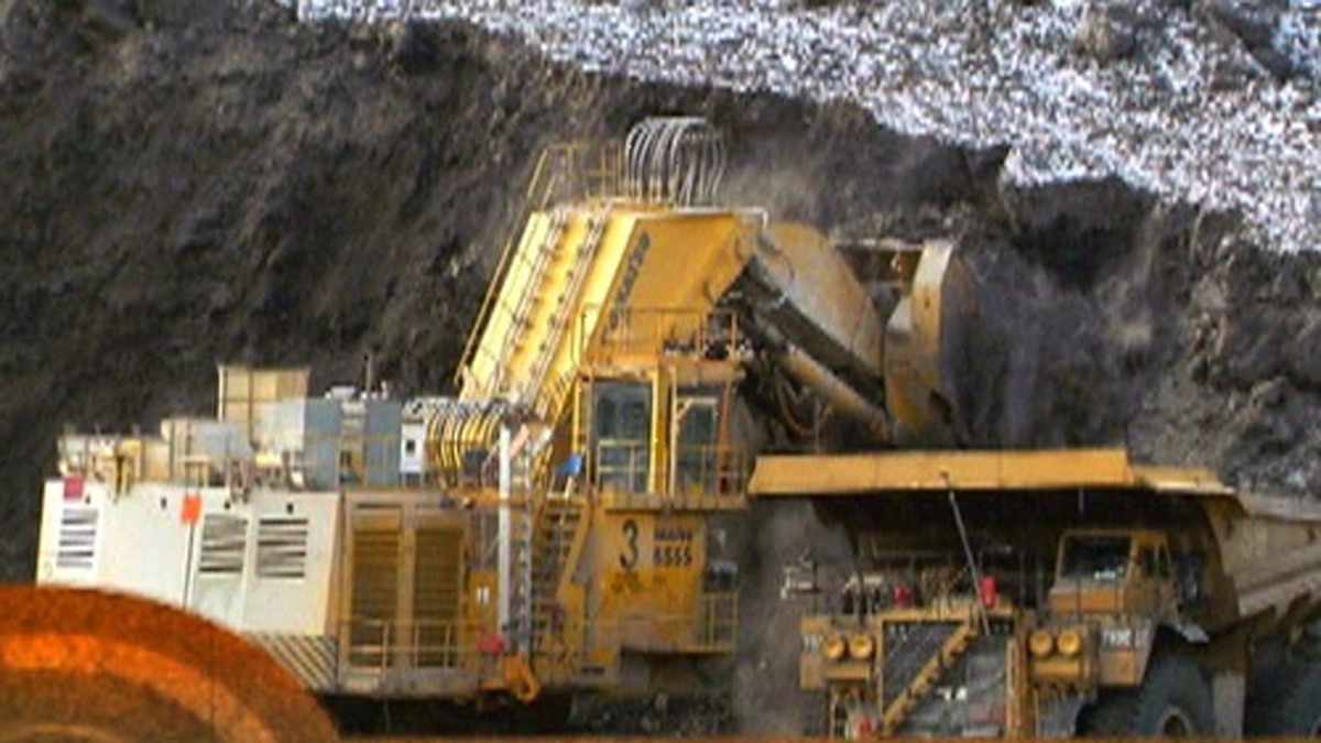 Ekati Diamond Mine - MegaStructures (Series 2005, Episode 12) - Apple ...