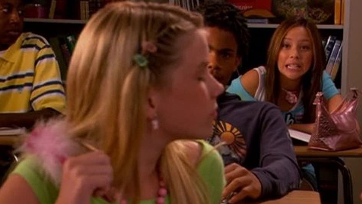 ‎The Charity Case - Unfabulous (Series 2, Episode 6) - Apple TV (MX)