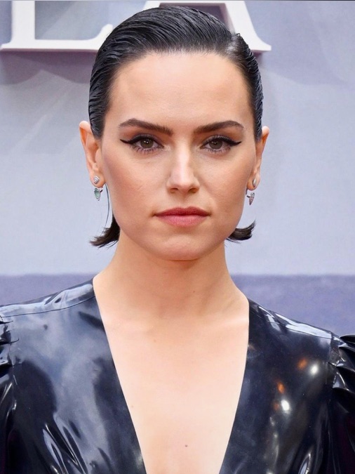 ‎Daisy Ridley Movies and Shows - Apple TV