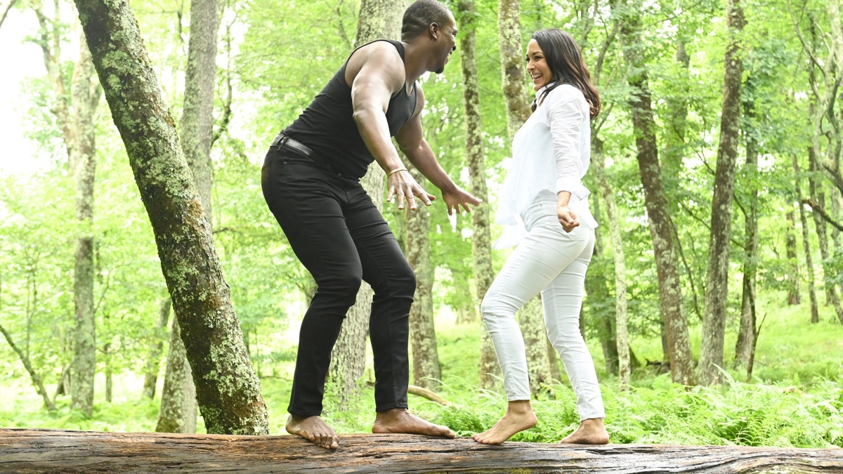 How Do You Call Your Loverboy? – The Real Dirty Dancing (Season 1