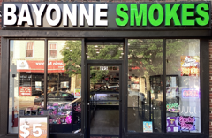vape shop bayonne Hugo Vapor Planet Pod System Kit main image 0