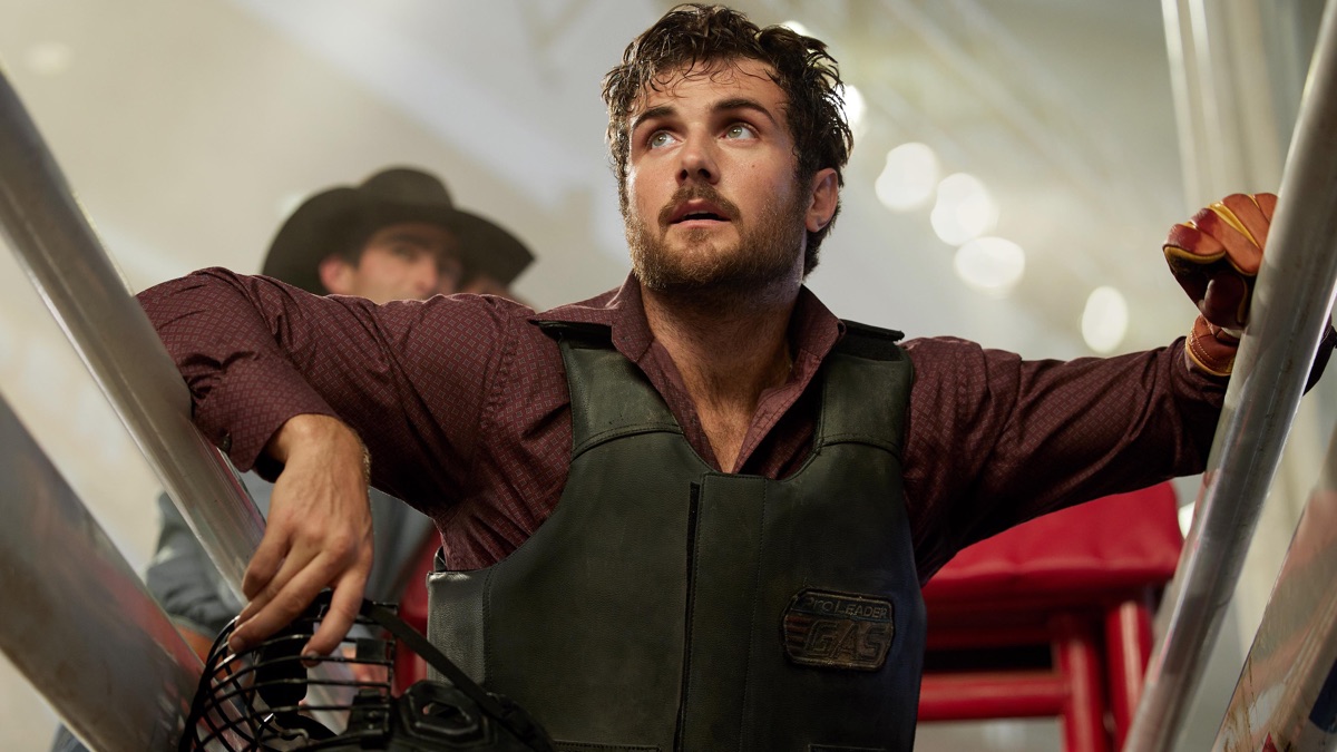 Legend of the Fall Ride (Season 1, Episode 1) Apple TV