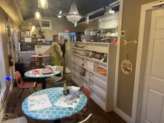 Luckey Dogs Food Shakk