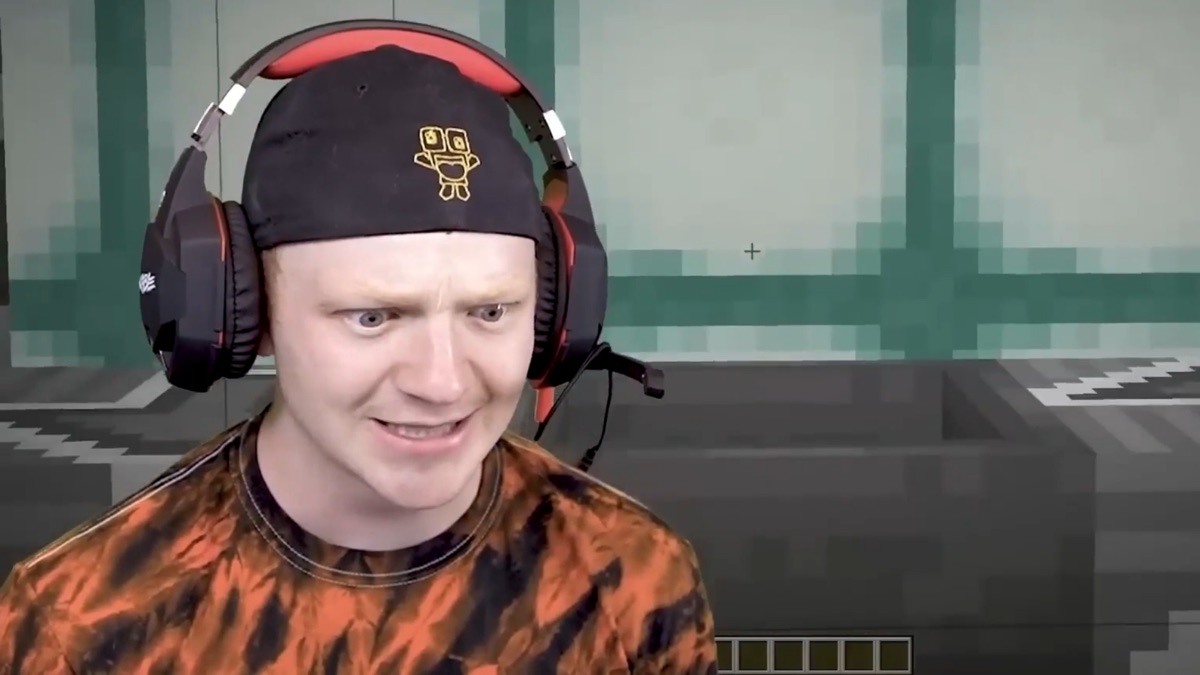 Minecraft Smash Blocks - UnspeakablePlays (Season 2, Episode 15) - Apple TV