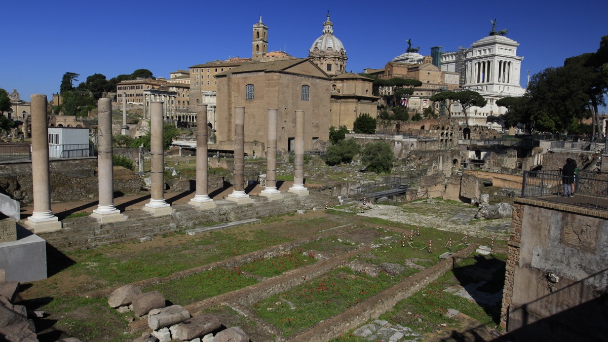 Rome - Bizarre Foods: Delicious Destinations (Series 4, Episode 4 ...