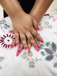 Valentine’s nails & spa