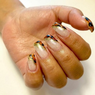 MOOD – A Salon