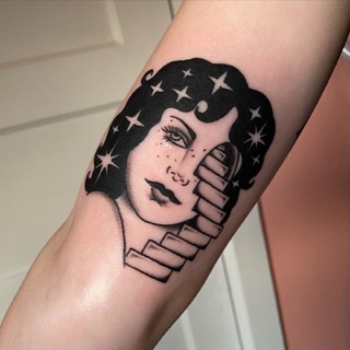 Hen’s Tooth Tattoo photo 6