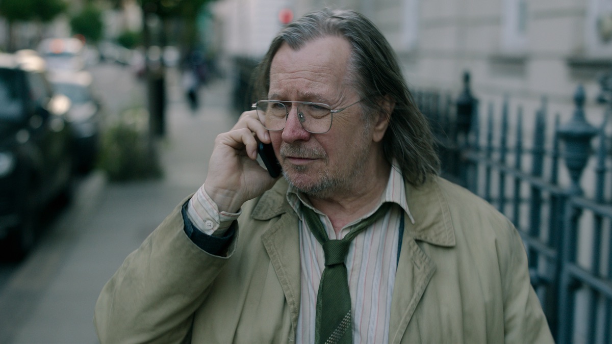 Watch Strange Games Slow Horses (Season 3, Episode 1) Apple TV+