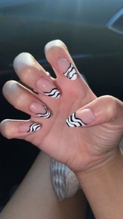 Warner Ken nails & spa