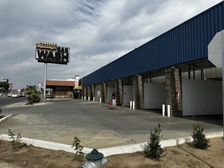 Squeeky’s Car Wash