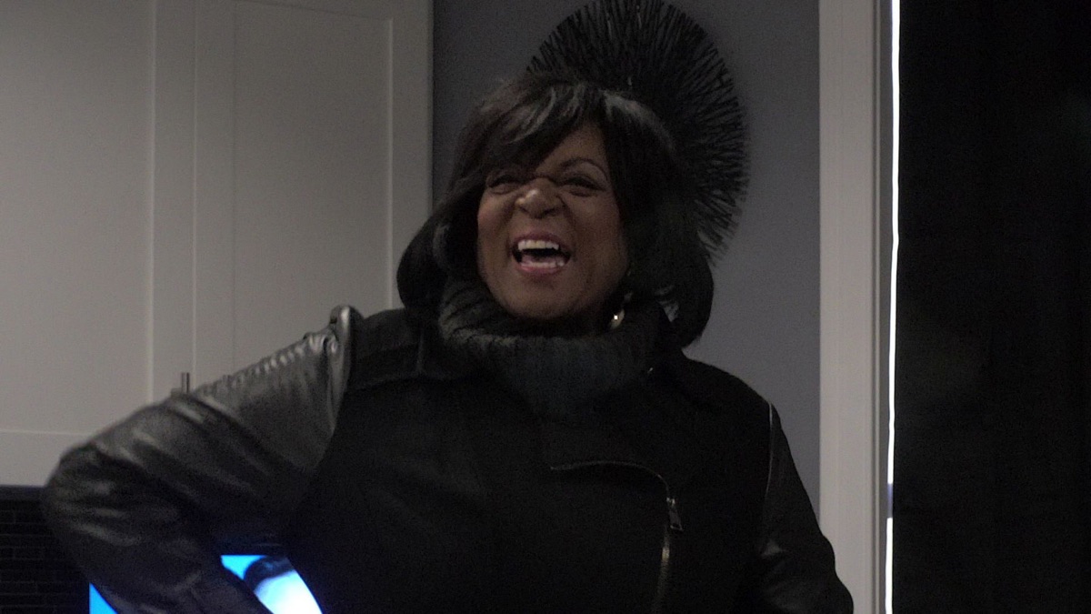 MTV's Bugging Out – MTV's Bugging Out (Season 1, Episode 16) - Apple TV ...