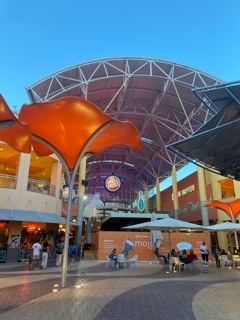 Dolphin Mall - Wikipedia