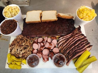 Hero’s Bar & Grill