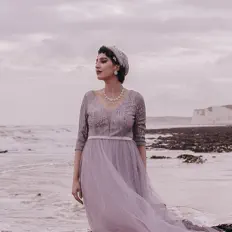 Escucha a ELATRASI, mira videos musicales, lee su biografía, consulta las fechas de las gira y más.