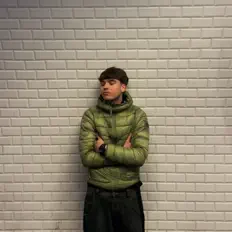 Ziggoを聴いたり、ミュージックビデオを鑑賞したり、経歴やツアー日程などを確認したりしましょう！