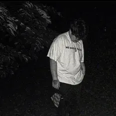 Kayoを聴いたり、ミュージックビデオを鑑賞したり、経歴やツアー日程などを確認したりしましょう！